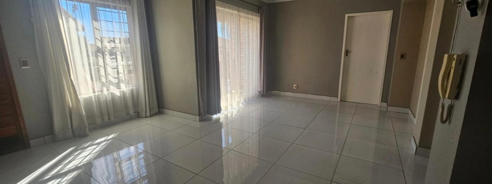 Eastcliff DJ Theron Crescent, Gauteng, 2 Bedrooms Bedrooms, 0 ,2 BathroomsBathrooms,Apartment,For Sale,Eastcliff DJ Theron Crescent,0,1638