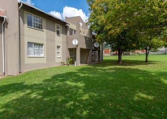 Mont Serrat, Kingfisher Crescent, Meyersdal, Gauteng, 0 , 0 ,1 BathroomBathrooms,Apartment,For Sale,0,1639