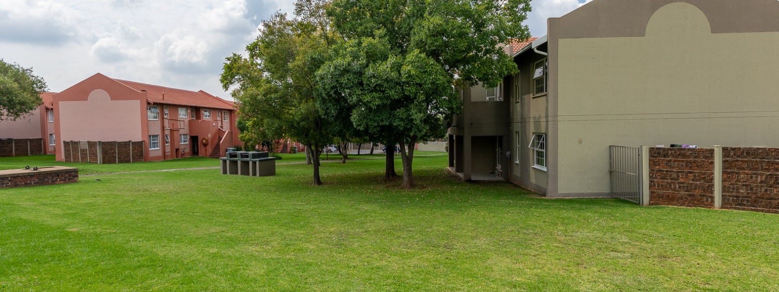 Mont Serrat, Kingfisher Crescent, Meyersdal, Gauteng, 0 , 0 ,1 BathroomBathrooms,Apartment,For Sale,0,1639