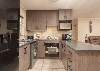 Mont Serrat, Kingfisher Crescent, Meyersdal, Gauteng, 0 , 0 ,1 BathroomBathrooms,Apartment,For Sale,0,1639