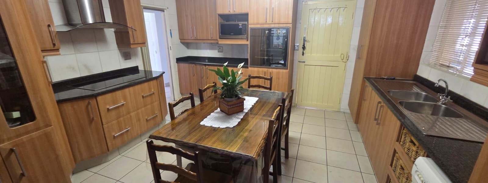 Edward Avenue, Randhart, Gauteng, 4 Bedrooms Bedrooms, 0 ,2 BathroomsBathrooms,House,For Sale,Edward Avenue ,0,1643