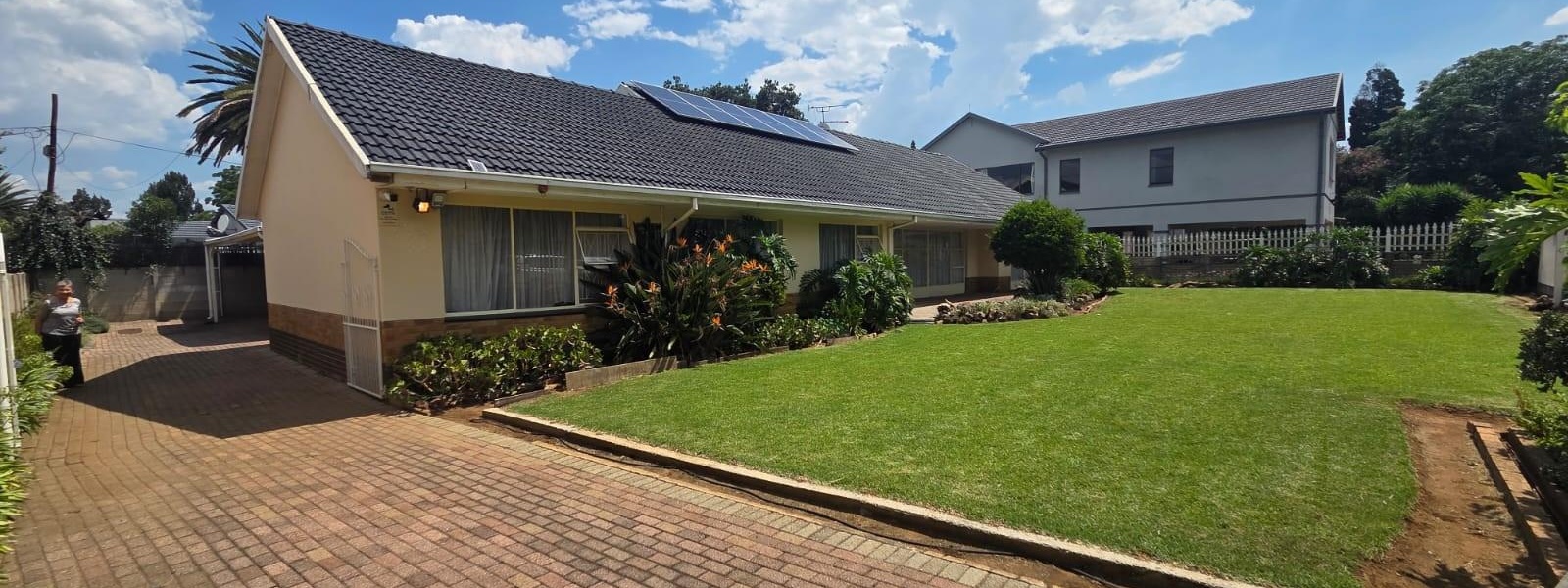Edward Avenue, Randhart, Gauteng, 4 Bedrooms Bedrooms, 0 ,2 BathroomsBathrooms,House,For Sale,Edward Avenue ,0,1643