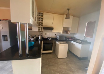 Venter Street, Randhart, Gauteng, 3 Bedrooms Bedrooms, 0 ,1 BathroomBathrooms,Apartment,For Sale,Venter Street,0,1648 Venter Street, Randhart, Gauteng, 3 Bedrooms Bedrooms, 0 ,1 BathroomBathrooms,Apartment,For Sale,Venter Street,0,1648