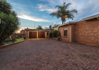 Daffodil Street, Bra, Gauteng, 4 Bedrooms Bedrooms, 0 ,3 BathroomsBathrooms,House,For Sale,Daffodil Street,0,1649