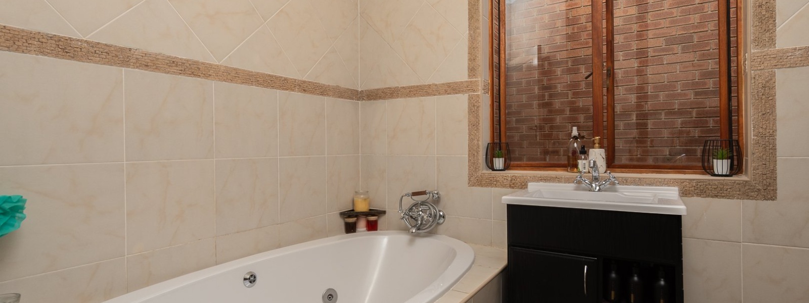 Daffodil Street, Bra, Gauteng, 4 Bedrooms Bedrooms, 0 ,3 BathroomsBathrooms,House,For Sale,Daffodil Street,0,1649