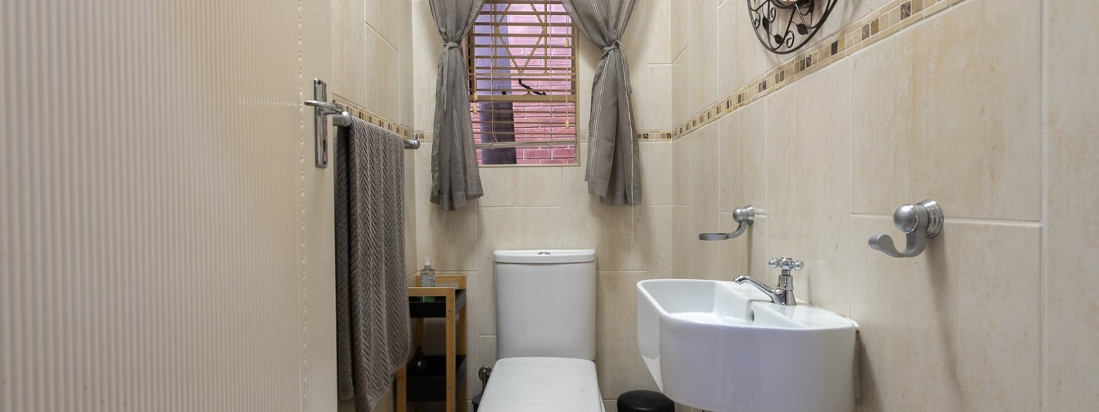 Daffodil Street, Bra, Gauteng, 4 Bedrooms Bedrooms, 0 ,3 BathroomsBathrooms,House,For Sale,Daffodil Street,0,1649