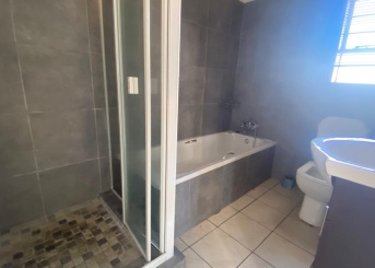 Souternwood St Michael Road, New Redruth, Gauteng, 2 Bedrooms Bedrooms, 0 ,1 BathroomBathrooms,Apartment,For Sale,Souternwood St Michael Road,0,1650