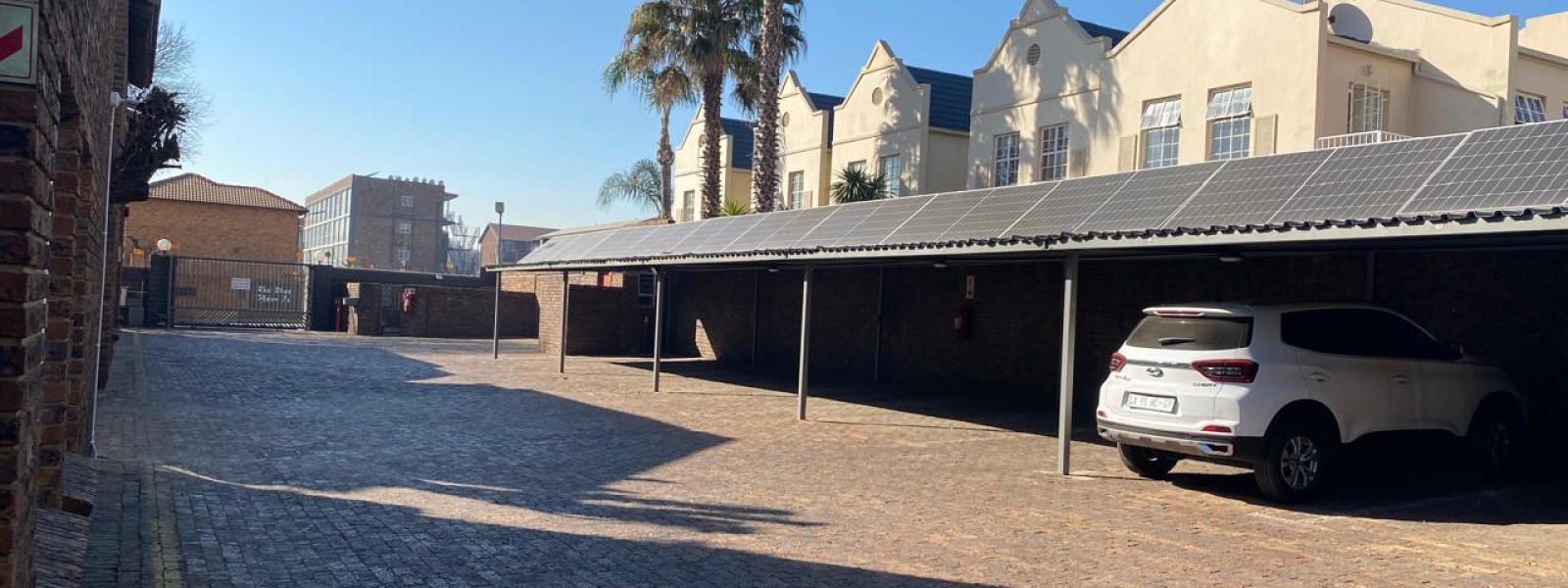 Souternwood St Michael Road, New Redruth, Gauteng, 2 Bedrooms Bedrooms, 0 ,1 BathroomBathrooms,Apartment,For Sale,Souternwood St Michael Road,0,1650