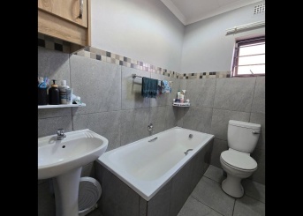 Leopards Rest Security Estate, Albertsdal, Gauteng, 3 Bedrooms Bedrooms, 0 ,2 BathroomsBathrooms,House,For Sale,Leopards Rest Security Estate,0,1651