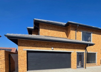 Doncaster Road, Newmarket Park, Gauteng, 3 Bedrooms Bedrooms, 0 ,4 BathroomsBathrooms,Development,For Sale,Doncaster Road ,0,1652