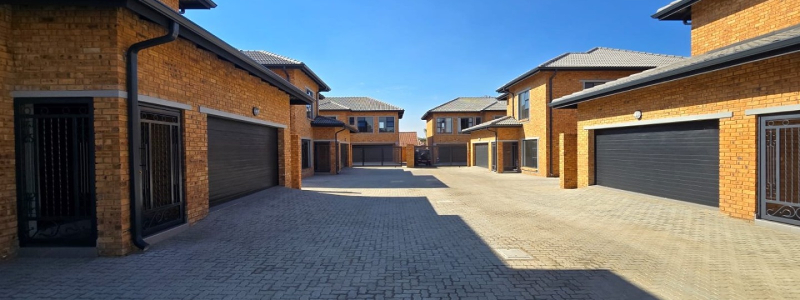 Doncaster Road, Newmarket Park, Gauteng, 3 Bedrooms Bedrooms, 0 ,4 BathroomsBathrooms,Development,For Sale,Doncaster Road ,0,1652