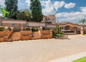 Van Dyk Place, Meyersdal, Gauteng, 5 Bedrooms Bedrooms, 0 ,4.5 BathroomsBathrooms,House,For Sale,Van Dyk Place,0,1653 Van Dyk Place, Meyersdal, Gauteng, 5 Bedrooms Bedrooms, 0 ,4.5 BathroomsBathrooms,House,For Sale,Van Dyk Place,0,1653