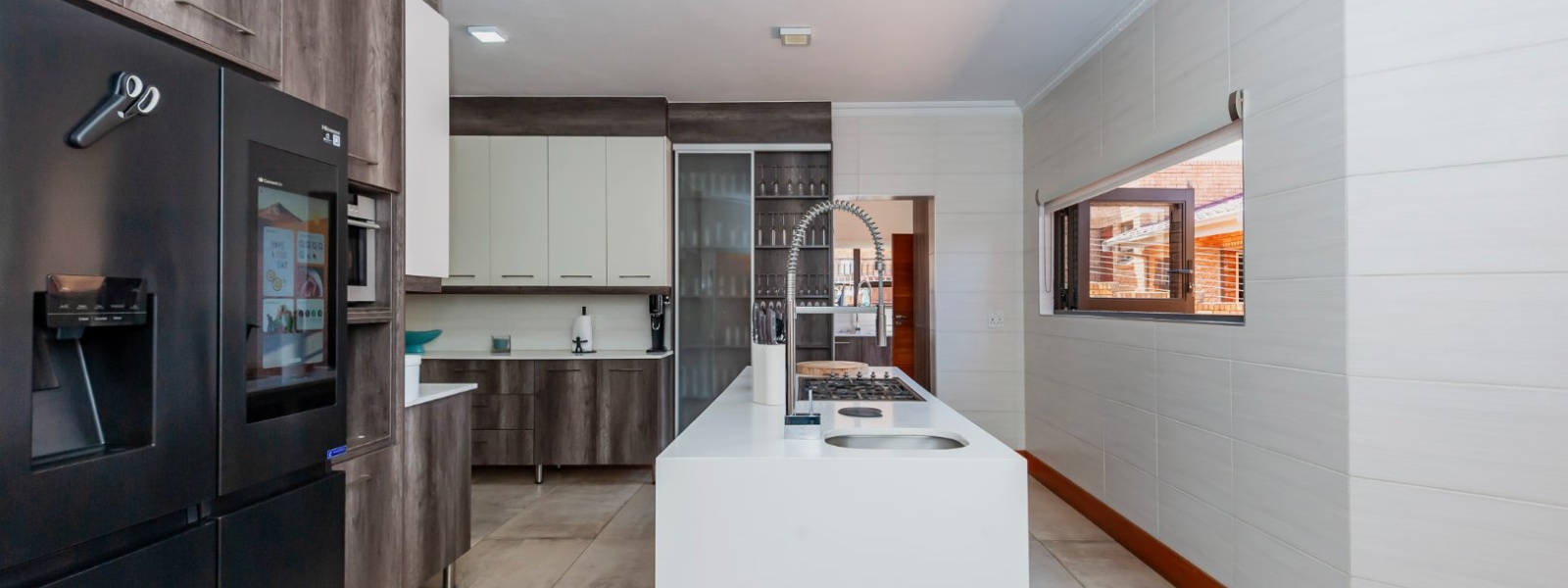 Van Dyk Place, Meyersdal, Gauteng, 5 Bedrooms Bedrooms, 0 ,4.5 BathroomsBathrooms,House,For Sale,Van Dyk Place,0,1653