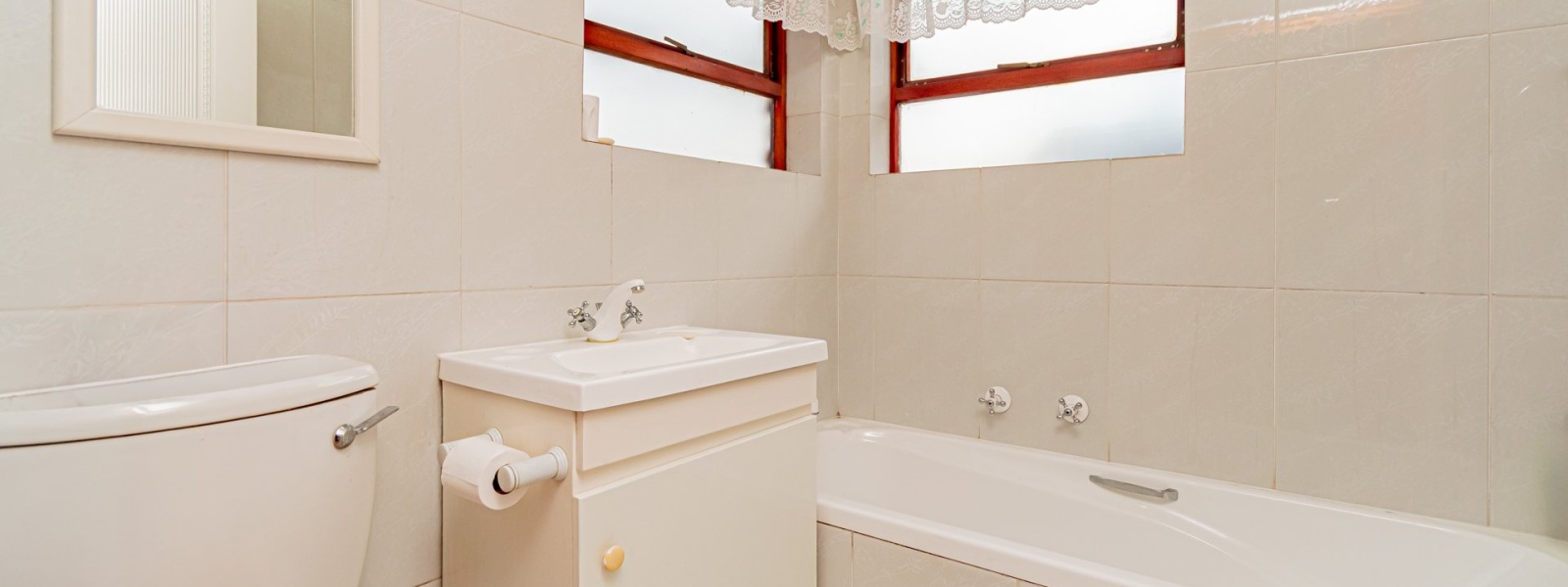 Soetdoring Avenue, Bassonia, Gauteng, 3 Bedrooms Bedrooms, 0 ,3.5 BathroomsBathrooms,House,For Sale,Soetdoring Avenue,0,1654