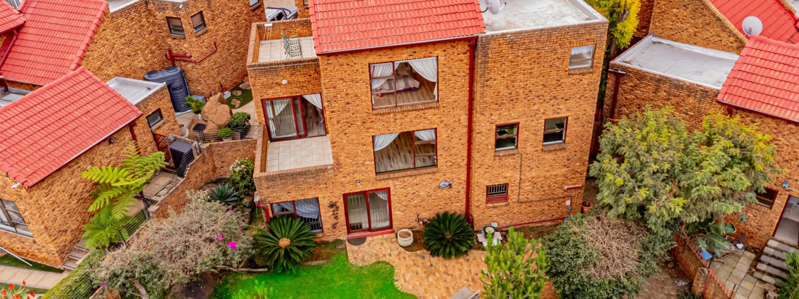 Soetdoring Avenue, Bassonia, Gauteng, 3 Bedrooms Bedrooms, 0 ,3.5 BathroomsBathrooms,House,For Sale,Soetdoring Avenue,0,1654