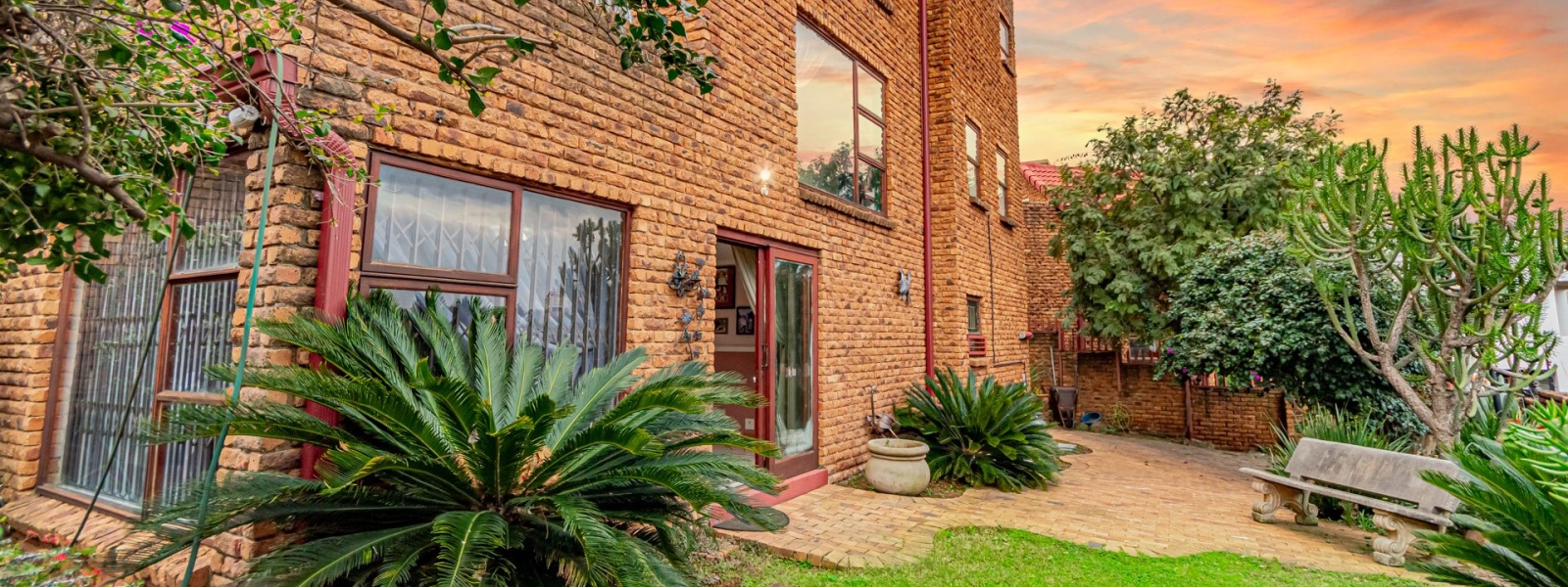 Soetdoring Avenue, Bassonia, Gauteng, 3 Bedrooms Bedrooms, 0 ,3.5 BathroomsBathrooms,House,For Sale,Soetdoring Avenue,0,1654