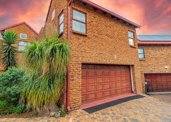 Soetdoring Avenue, Bassonia, Gauteng, 3 Bedrooms Bedrooms, 0 ,3.5 BathroomsBathrooms,House,For Sale,Soetdoring Avenue,0,1654 Soetdoring Avenue, Bassonia, Gauteng, 3 Bedrooms Bedrooms, 0 ,3.5 BathroomsBathrooms,House,For Sale,Soetdoring Avenue,0,1654