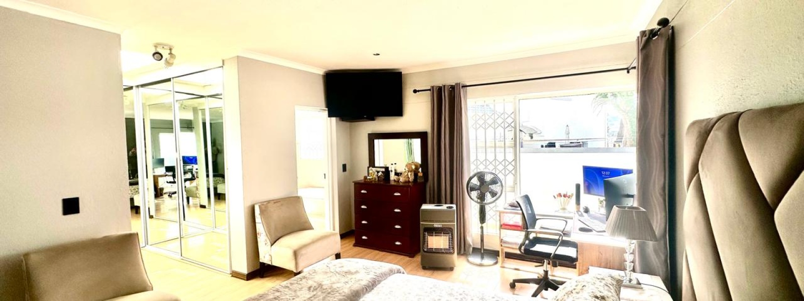 Reading Country Golf Estate, New Redruth, Gauteng, 4 Bedrooms Bedrooms, 0 ,2 BathroomsBathrooms,House,For Sale,Reading Country Golf Estate,0,1655