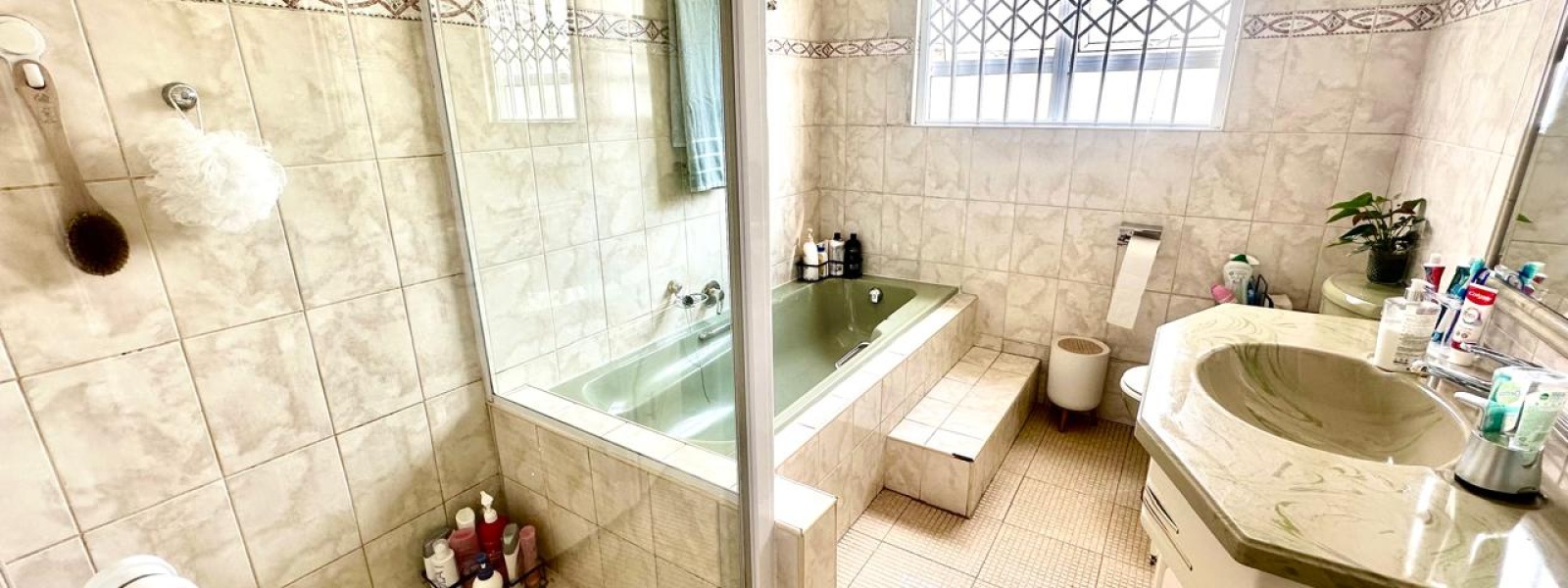 Reading Country Golf Estate, New Redruth, Gauteng, 4 Bedrooms Bedrooms, 0 ,2 BathroomsBathrooms,House,For Sale,Reading Country Golf Estate,0,1655