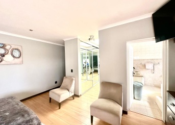 Reading Country Golf Estate, New Redruth, Gauteng, 4 Bedrooms Bedrooms, 0 ,2 BathroomsBathrooms,House,For Sale,Reading Country Golf Estate,0,1655