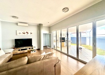 Reading Country Golf Estate, New Redruth, Gauteng, 4 Bedrooms Bedrooms, 0 ,2 BathroomsBathrooms,House,For Sale,Reading Country Golf Estate,0,1655