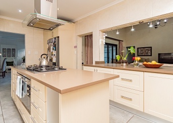Korund Avenue, Gauteng, 4 Bedrooms Bedrooms, 0 ,2.5 BathroomsBathrooms,House,For Sale,Korund Avenue,0,1657 Korund Avenue, Gauteng, 4 Bedrooms Bedrooms, 0 ,2.5 BathroomsBathrooms,House,For Sale,Korund Avenue,0,1657