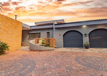 Korund Avenue, Gauteng, 4 Bedrooms Bedrooms, 0 ,2.5 BathroomsBathrooms,House,For Sale,Korund Avenue,0,1657 Korund Avenue, Gauteng, 4 Bedrooms Bedrooms, 0 ,2.5 BathroomsBathrooms,House,For Sale,Korund Avenue,0,1657