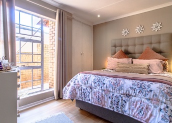 Louise Harris Crescent, Meyersdal, Gauteng, 3 Bedrooms Bedrooms, 0 ,2 BathroomsBathrooms,House,For Sale,Louise Harris Crescent,0,1659 Louise Harris Crescent, Meyersdal, Gauteng, 3 Bedrooms Bedrooms, 0 ,2 BathroomsBathrooms,House,For Sale,Louise Harris Crescent,0,1659
