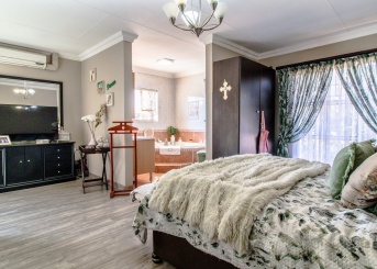 Louise Harris Crescent, Meyersdal, Gauteng, 3 Bedrooms Bedrooms, 0 ,2 BathroomsBathrooms,House,For Sale,Louise Harris Crescent,0,1659 Louise Harris Crescent, Meyersdal, Gauteng, 3 Bedrooms Bedrooms, 0 ,2 BathroomsBathrooms,House,For Sale,Louise Harris Crescent,0,1659