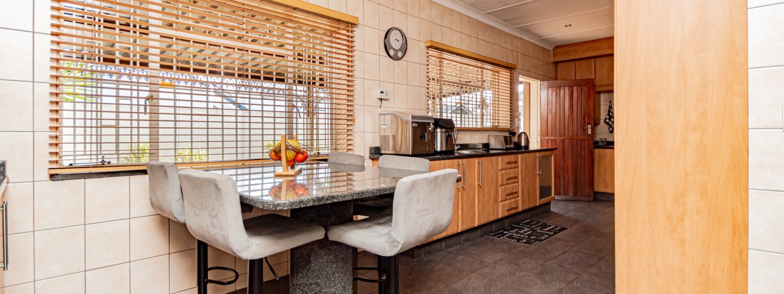 Selwyn Crescent, Randhart, Gauteng, 4 Bedrooms Bedrooms, 0 ,2 BathroomsBathrooms,House,For Sale,Selwyn Crescent,0,1662