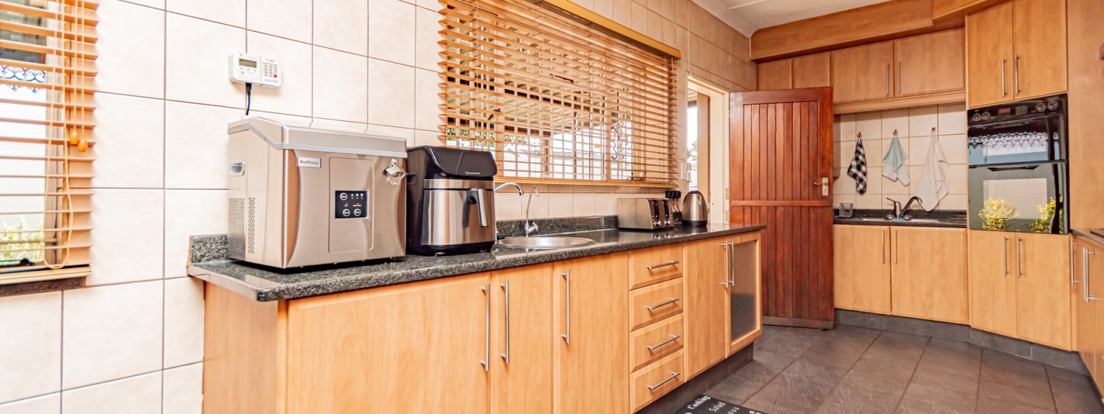 Selwyn Crescent, Randhart, Gauteng, 4 Bedrooms Bedrooms, 0 ,2 BathroomsBathrooms,House,For Sale,Selwyn Crescent,0,1662