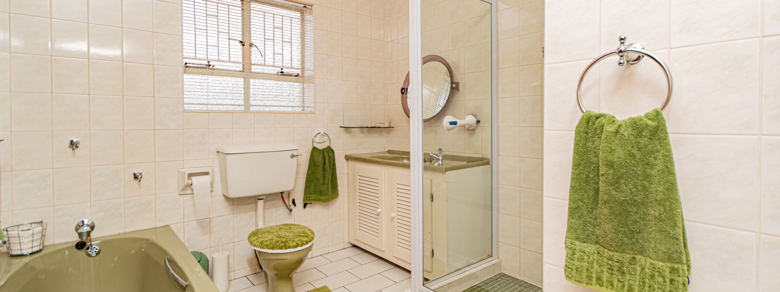 Selwyn Crescent, Randhart, Gauteng, 4 Bedrooms Bedrooms, 0 ,2 BathroomsBathrooms,House,For Sale,Selwyn Crescent,0,1662