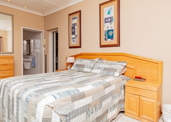 Selwyn Crescent, Randhart, Gauteng, 4 Bedrooms Bedrooms, 0 ,2 BathroomsBathrooms,House,For Sale,Selwyn Crescent,0,1662