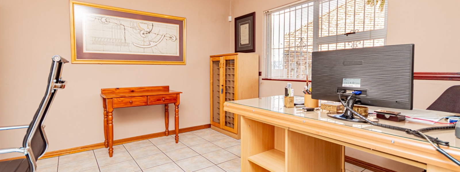 Selwyn Crescent, Randhart, Gauteng, 4 Bedrooms Bedrooms, 0 ,2 BathroomsBathrooms,House,For Sale,Selwyn Crescent,0,1662