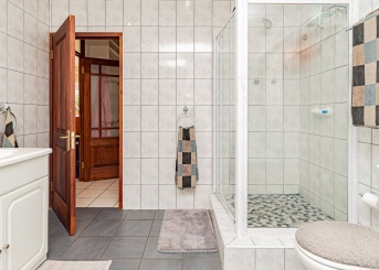 Selwyn Crescent, Randhart, Gauteng, 4 Bedrooms Bedrooms, 0 ,2 BathroomsBathrooms,House,For Sale,Selwyn Crescent,0,1662