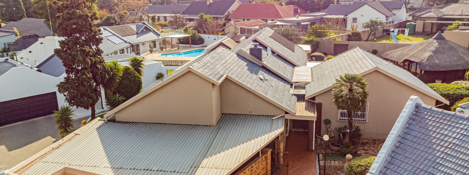 Selwyn Crescent, Randhart, Gauteng, 4 Bedrooms Bedrooms, 0 ,2 BathroomsBathrooms,House,For Sale,Selwyn Crescent,0,1662