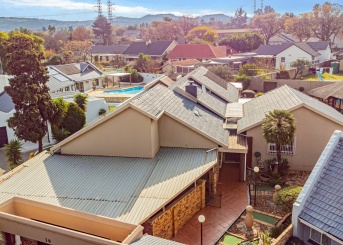 Selwyn Crescent, Randhart, Gauteng, 4 Bedrooms Bedrooms, 0 ,2 BathroomsBathrooms,House,For Sale,Selwyn Crescent,0,1662