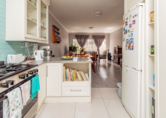 42 Trewawny Road, New Re, Gauteng, 2 Bedrooms Bedrooms, 0 ,1 BathroomBathrooms,Cluster,For Sale,42 Trewawny Road ,0,1663