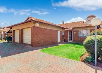 42 Trewawny Road, New Re, Gauteng, 2 Bedrooms Bedrooms, 0 ,1 BathroomBathrooms,Cluster,For Sale,42 Trewawny Road ,0,1663