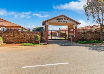 42 Trewawny Road, New Re, Gauteng, 2 Bedrooms Bedrooms, 0 ,1 BathroomBathrooms,Cluster,For Sale,42 Trewawny Road ,0,1663