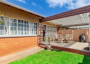 42 Trewawny Road, New Re, Gauteng, 2 Bedrooms Bedrooms, 0 ,1 BathroomBathrooms,Cluster,For Sale,42 Trewawny Road ,0,1663