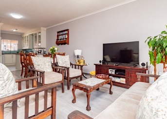 42 Trewawny Road, New Re, Gauteng, 2 Bedrooms Bedrooms, 0 ,1 BathroomBathrooms,Cluster,For Sale,42 Trewawny Road ,0,1663