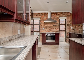 Mossel Bay, Western Cape, 3 Bedrooms Bedrooms, 0 ,3.5 BathroomsBathrooms,House,For Sale,0,1668