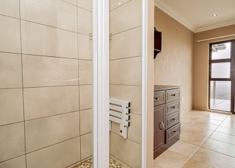 Mossel Bay, Western Cape, 3 Bedrooms Bedrooms, 0 ,3.5 BathroomsBathrooms,House,For Sale,0,1668