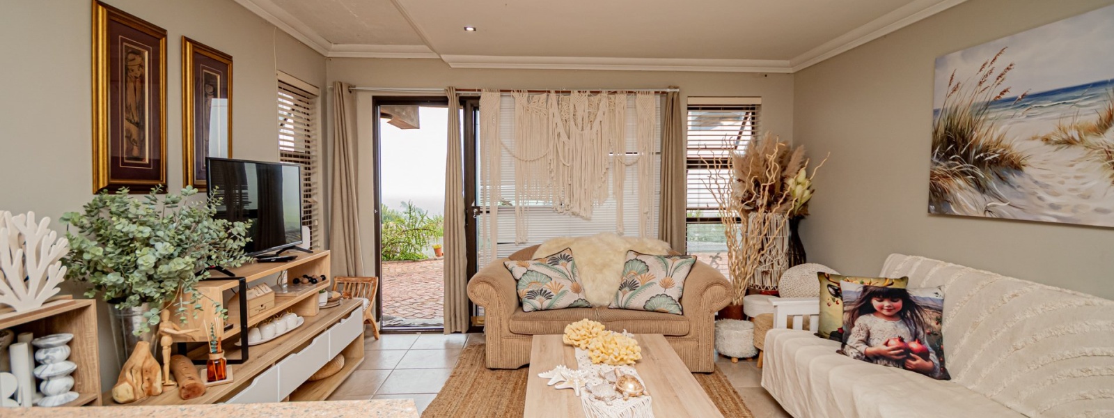 Mossel Bay, Western Cape, 3 Bedrooms Bedrooms, 0 ,3.5 BathroomsBathrooms,House,For Sale,0,1668