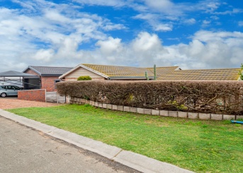 Mossel Bay, Western Cape, 3 Bedrooms Bedrooms, 0 ,3.5 BathroomsBathrooms,House,For Sale,0,1668