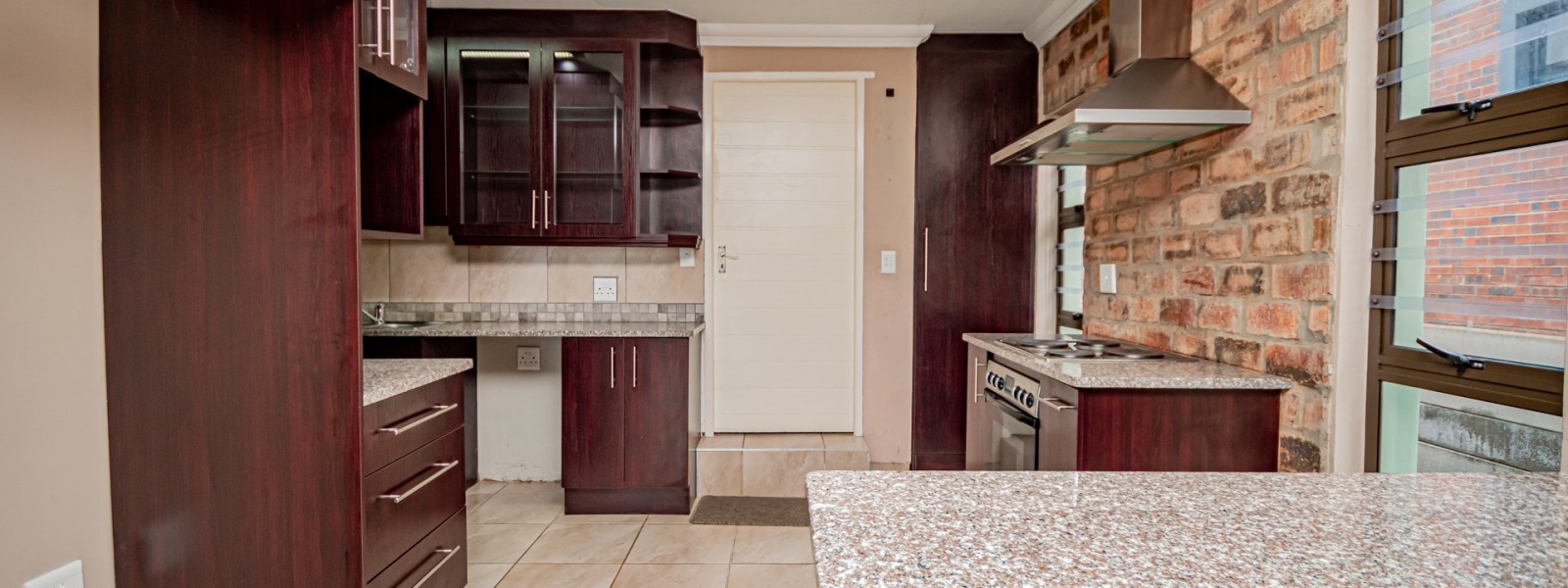 Mossel Bay, Western Cape, 3 Bedrooms Bedrooms, 0 ,3.5 BathroomsBathrooms,House,For Sale,0,1668