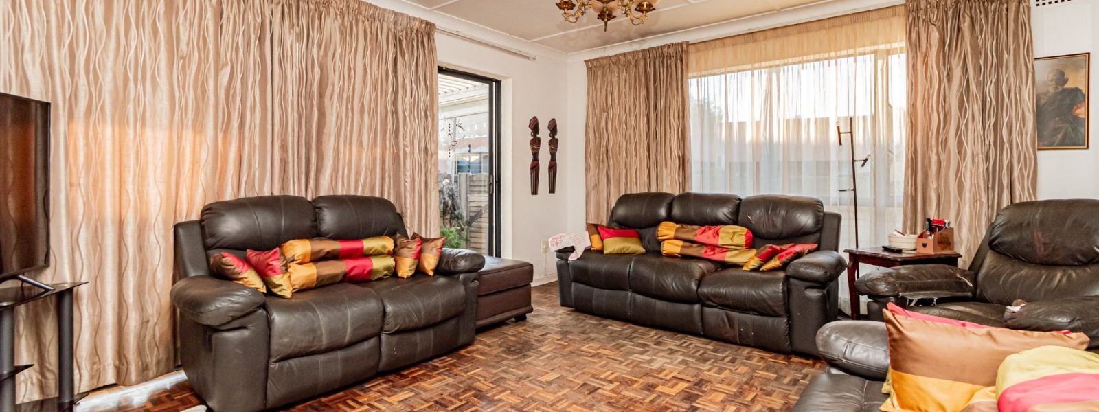 23 Goldwing Street, Raceview, Gauteng, 4 Bedrooms Bedrooms, 0 ,2 BathroomsBathrooms,House,For Sale,23 Goldwing Street ,0,1670