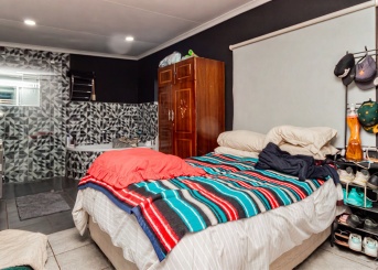 23 Goldwing Street, Raceview, Gauteng, 4 Bedrooms Bedrooms, 0 ,2 BathroomsBathrooms,House,For Sale,23 Goldwing Street ,0,1670