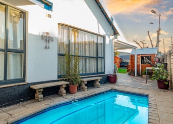 23 Goldwing Street, Raceview, Gauteng, 4 Bedrooms Bedrooms, 0 ,2 BathroomsBathrooms,House,For Sale,23 Goldwing Street ,0,1670